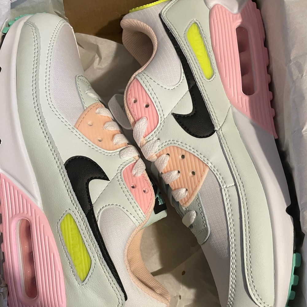 Nike air max 90 volt green glow